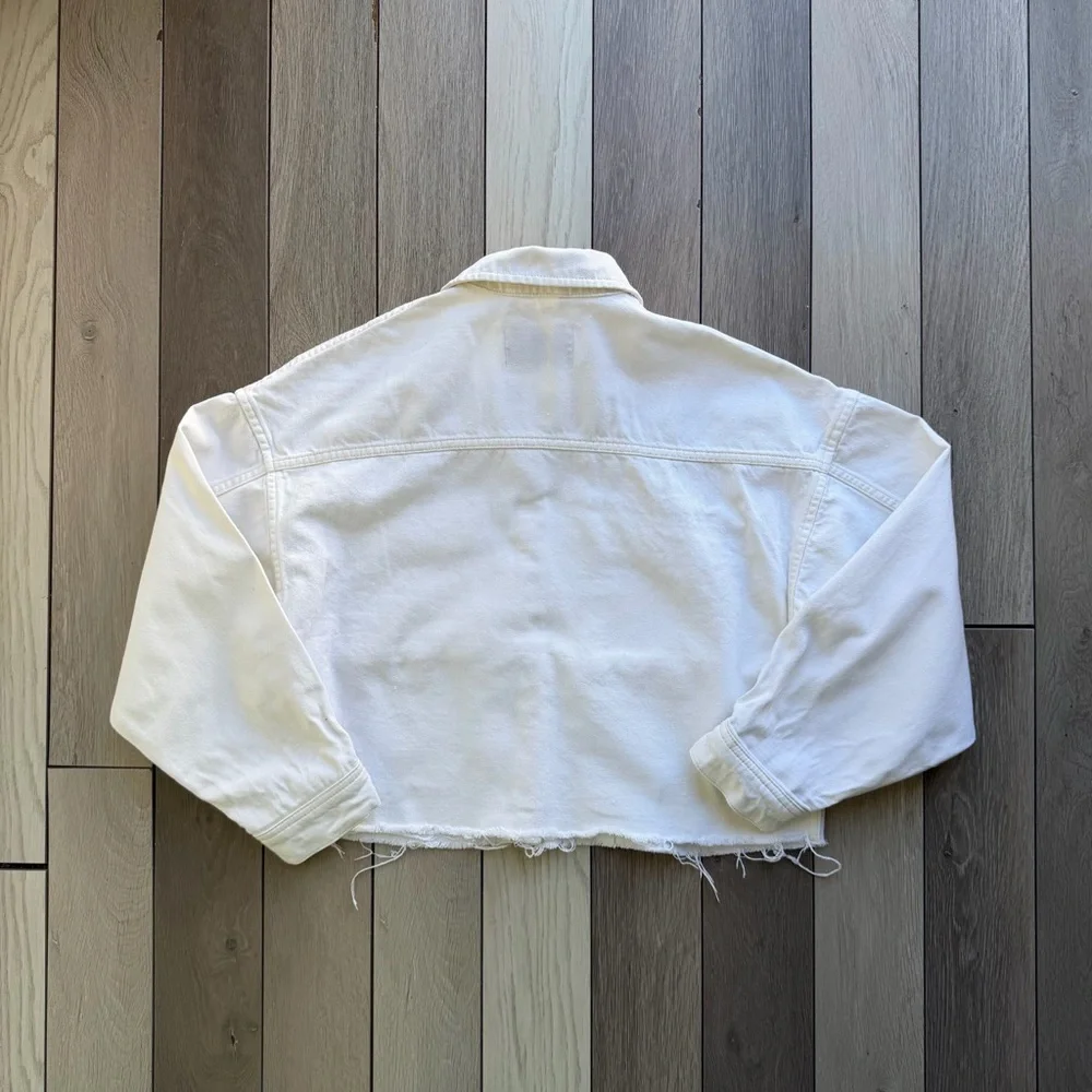 ALLSAINTS Sol Cropped Shirt Jacket in White - Picture 6 of 7